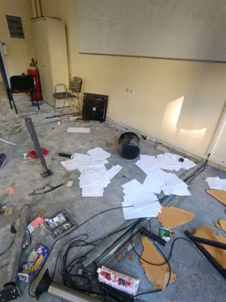 Πολυτεχνείο: Σοβαρά επεισόδια με ξυλοδαρμούς, ΦΩΤΟ