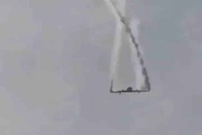 Πτώση τουρκικού C-130 στη Γεωργία: ΒΙΝΤΕΟ δείχνει την αποκόλληση του ουραίου τμήματος