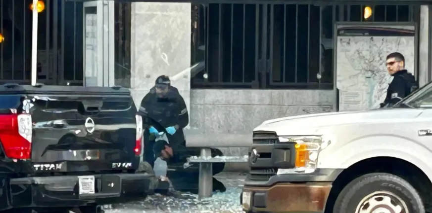 ΗΠΑ: Συνεργάτης της CIA και του αμερικανικού στρατού ο Αφγανός ύποπτος για τους πυροβολισμούς στον Λευκό Οίκο