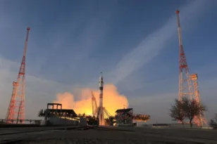 Ρωσία: Κατάρρευση πύργου εκτόξευσης στο Μπαϊκόνουρ