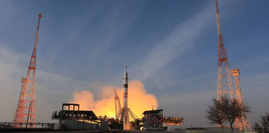 Ρωσία: Κατάρρευση πύργου εκτόξευσης στο Μπαϊκόνουρ