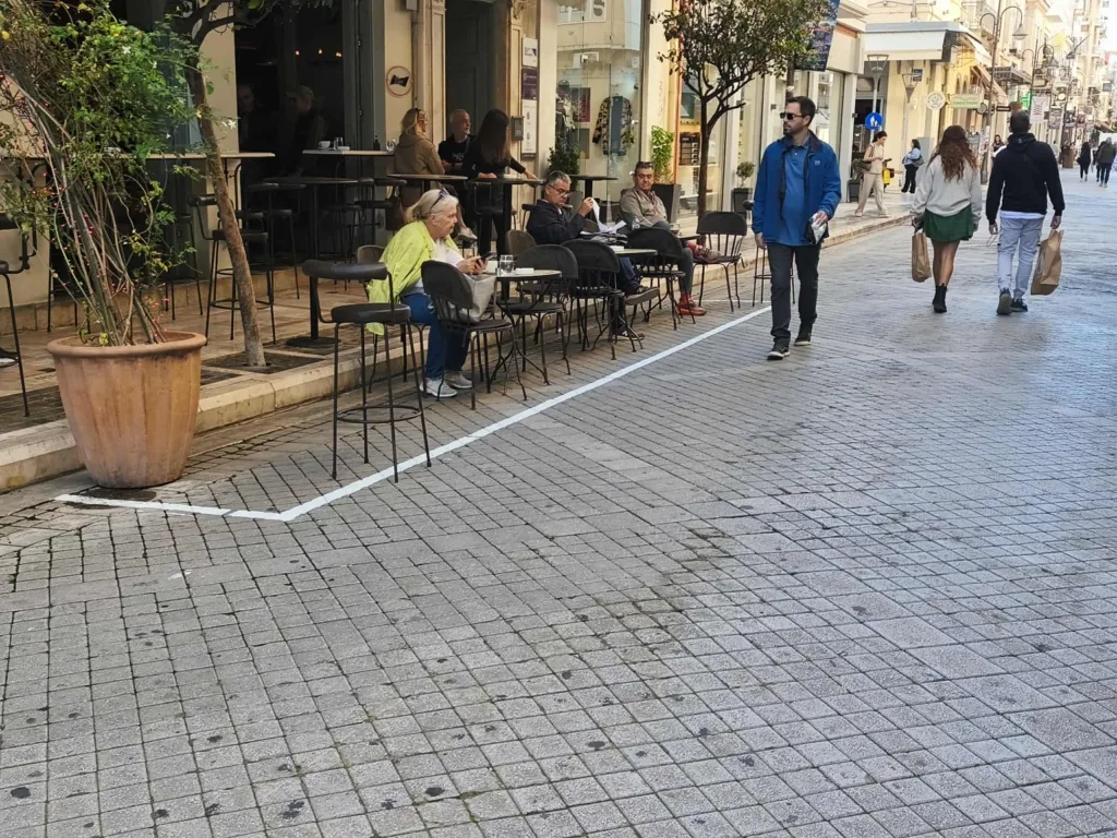 Η Πάτρα μπαίνει υπό επιτήρηση: Ο Δήμος άνοιξε την πλατφόρμα καταγγελιών MyStreet Η Πάτρα μπαίνει υπό επιτήρηση: Ο Δήμος άνοιξε την πλατφόρμα καταγγελιών MyStreet