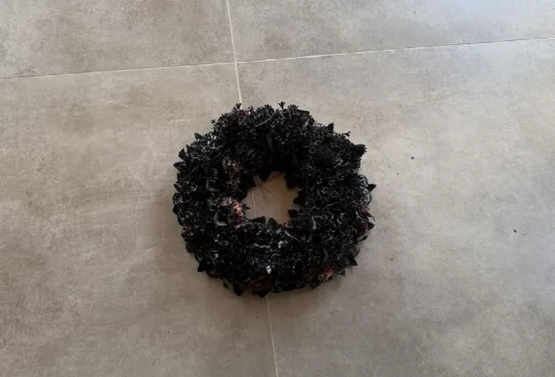 Όταν οι σφαίρες βρήκαν το σπίτι γεμάτο ζωή: Η οικογένεια του επιχειρηματία στη Ρόδο μέσα στη μεζονέτα την ώρα της επίθεσης