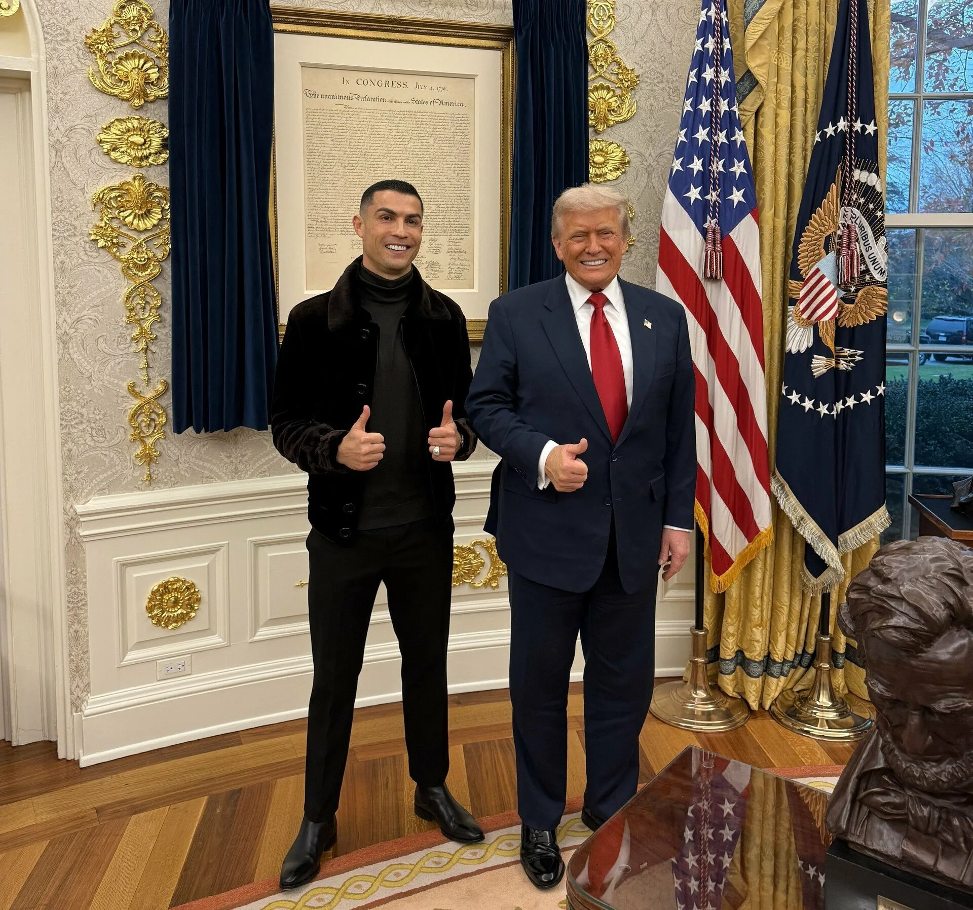 «Two GOATs»: Το viral βίντεο από τη συνάντηση Τραμπ-Ρονάλντο «Two GOATs»: Το viral βίντεο από τη συνάντηση Τραμπ-Ρονάλντο