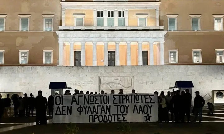 Απάντηση Χρυσοχοϊδη για την καταδίκη του Ρουβίκωνα: «Γιατί μπροστά στο Μνημείο;»
