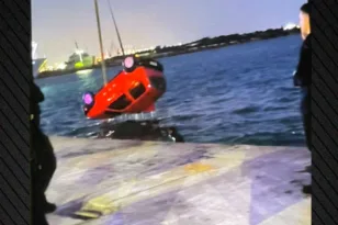 Σαλαμίνα: Χωρίς τις αισθήσεις του ανασύρθηκε ο οδηγός αυτοκινήτου που έπεσε στη θάλασσα στο λιμάνι των Παλουκιών