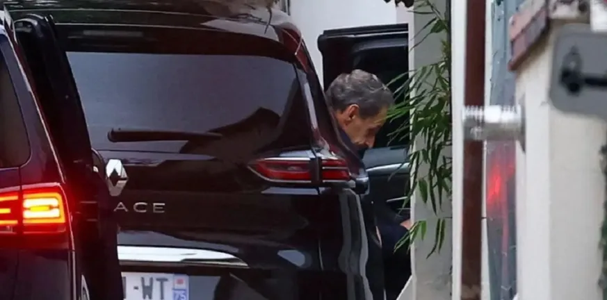 Νικολά Σαρκοζί: «Η αλήθεια θα επικρατήσει» - Η πρώτη δήλωση μετά την αποφυλάκισή του από τη φυλακή