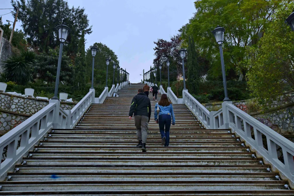 Παρεμβάσεις σε ιστορικά κτίρια και συνοικίες: Ο Δήμος Πατρέων παρουσιάζει το νέο αποτύπωμα αναπλάσεων