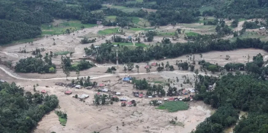 Ινδονησία: 442 νεκροί και πάνω από 400 αγνοούμενοι