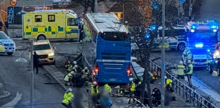 Σουηδία: Ταυτοποιήθηκαν οι γυναίκες που παρασύρθηκαν και σκοτώθηκαν από λεωφορείο στη Στοκχόλμη