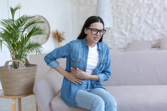 Οι χημικές ουσίες που χρησιμοποιούνται συχνά στο στεγνό καθάρισμα μπορεί να τριπλασιάζουν τον κίνδυνο σοβαρής ηπατικής βλάβης