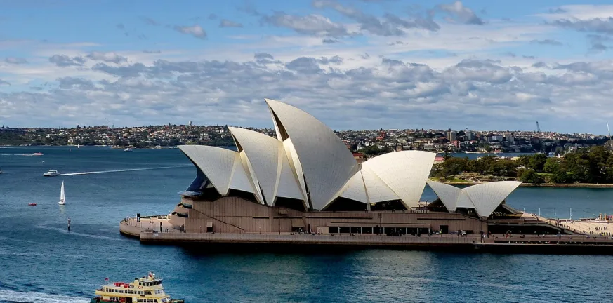 Σε Αυστραλία και Νέα Ζηλανδία έκλεισαν σχολεία, βρέθηκαν ίχνη αμίαντου σε άμμο για παιδιά