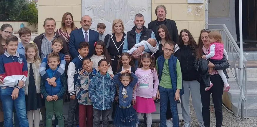 Πάτρα: «Η Ελλάδα πεθαίνει. Ενισχύστε την οικογένεια» - Γιορτή Πολυτέκνων με ουσιαστικά μηνύματα