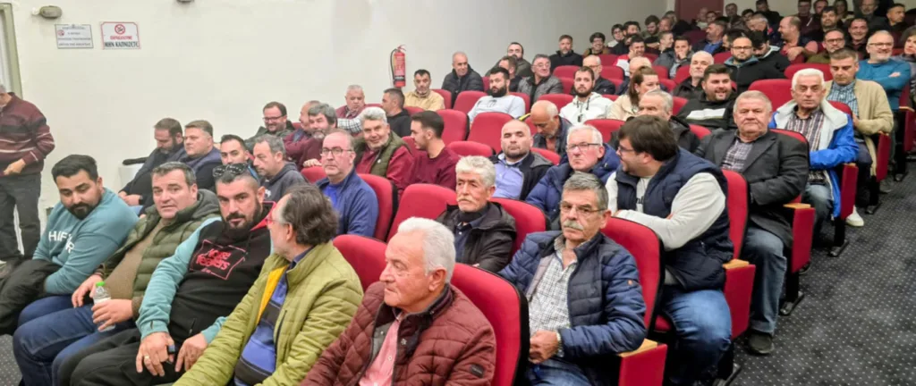 Σύσκεψη των αγροτών στα Φάρσαλα: Θέλουν να στήσουν ενιαίο μπλόκο στη Νίκαια, ΦΩΤΟ, ΒΙΝΤΕΟ Σύσκεψη των αγροτών στα Φάρσαλα: Θέλουν να στήσουν ενιαίο μπλόκο στη Νίκαια, ΦΩΤΟ, ΒΙΝΤΕΟ