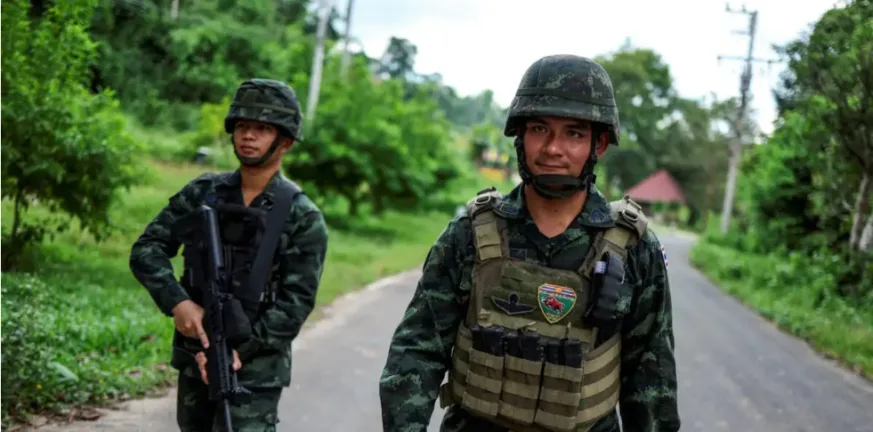 Καμπότζη και Ταϊλάνδη κοντά σε νέα πολεμική σύγκρουση – Πληγώθηκε η εκεχειρία που έκλεισε ο Τραμπ