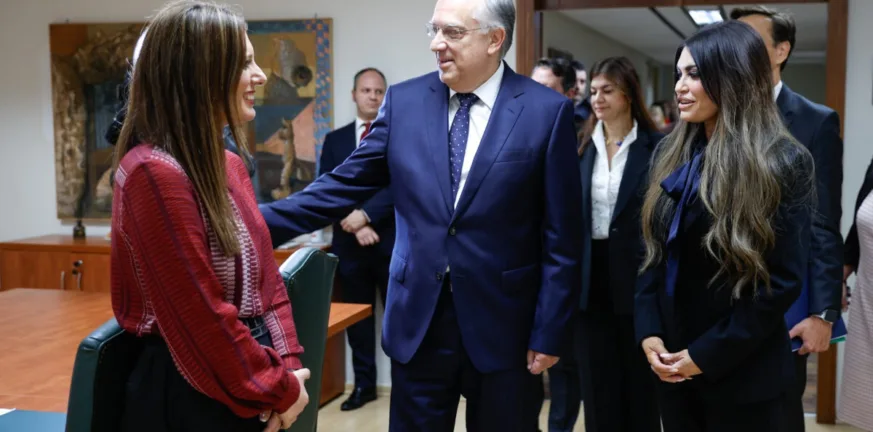 Εσταξε ξανά μέλι για την Ελλάδα η Κίμπερλι Γκιλφόιλ