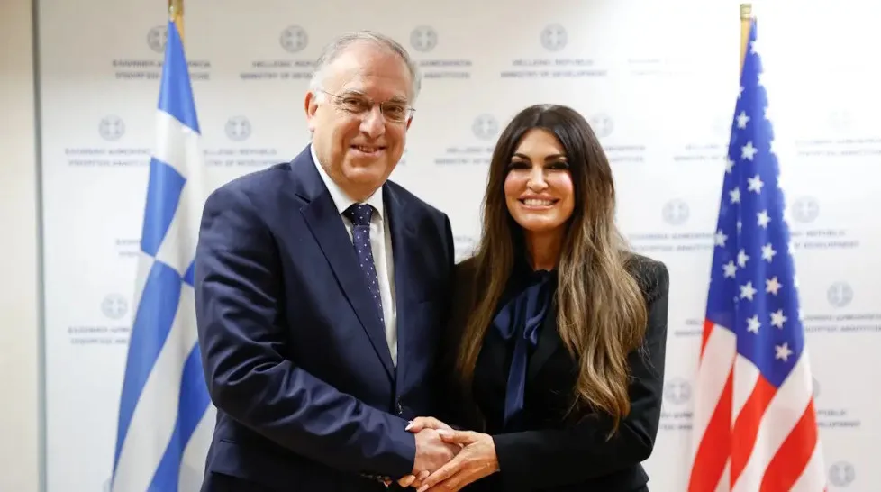 Θεοδωρικάκος – Γκιλφόιλ: Το λιμάνι στα ναυπηγεία της Ελευσίνας μετατρέπεται σε ενεργειακό, εμπορικό και διαμετακομιστικό κέντρο Θεοδωρικάκος – Γκιλφόιλ: Το λιμάνι στα ναυπηγεία της Ελευσίνας μετατρέπεται σε ενεργειακό, εμπορικό και διαμετακομιστικό κέντρο