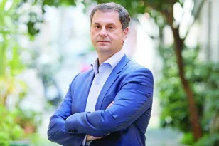 Χάκαραν τον λογαριασμό του Χάρη Θεοχάρη στο Χ – «Ό,τι έγινε από τις 12 Σεπτεμβρίου δεν προέρχεται από εμάς»