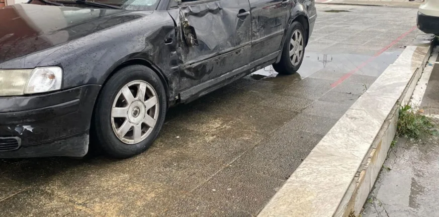 Τροχαίο με τρεις τραυματίες: Φορτηγό παρέσυρε πεζό σε παράδρομο της Εθνικής προς Καβάλα ΦΩΤΟ