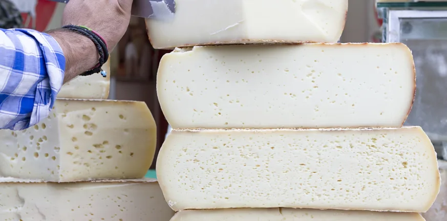 Τυρί...σαν χαβιάρι: Ανατιμήσεις έως +120% σε ένα χρόνο