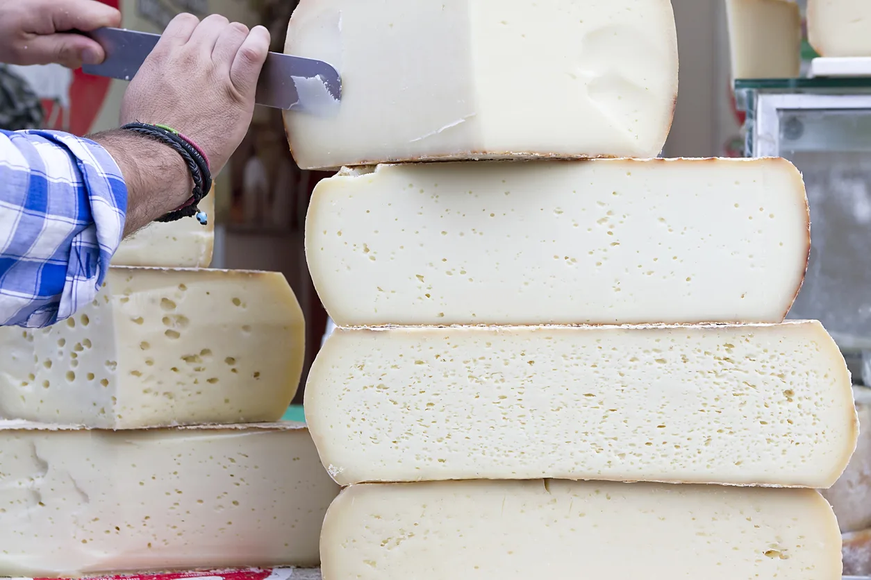 Τυρί...σαν χαβιάρι: Ανατιμήσεις έως +120% σε ένα χρόνο Τυρί...σαν χαβιάρι: Ανατιμήσεις έως +120% σε ένα χρόνο