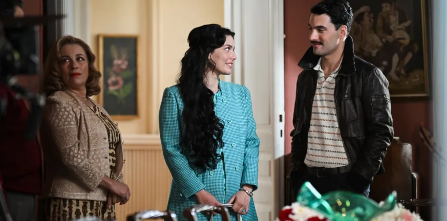 Το Σπίτι Δίπλα στο Ποτάμι: Ακόμα κι όταν πετάμε από κάπου κρατιόμαστε