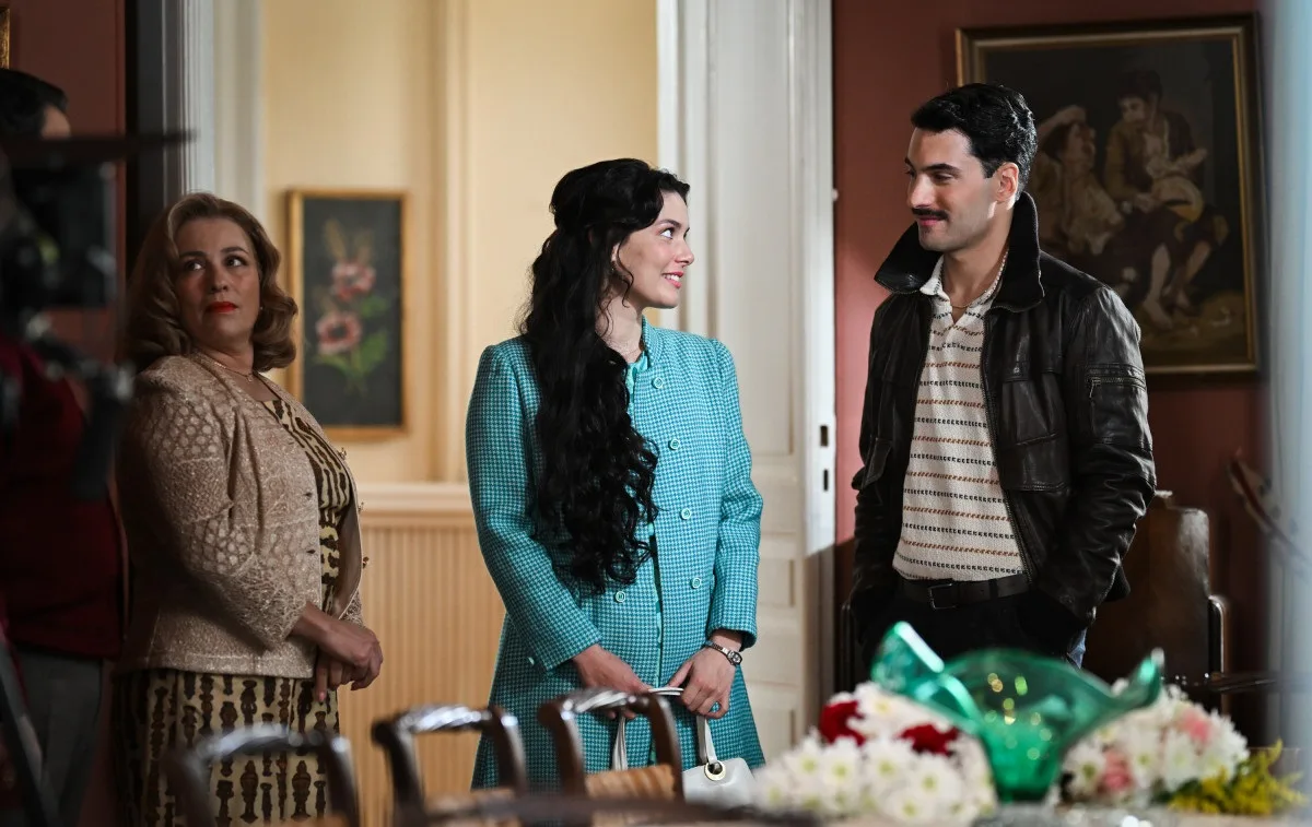 Το Σπίτι Δίπλα στο Ποτάμι: Ακόμα κι όταν πετάμε από κάπου κρατιόμαστε