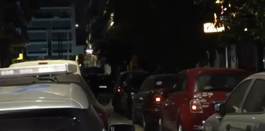 Καισαριανή: Από εμπρηστικό μηχανισμό η φωτιά σε καφετέρια