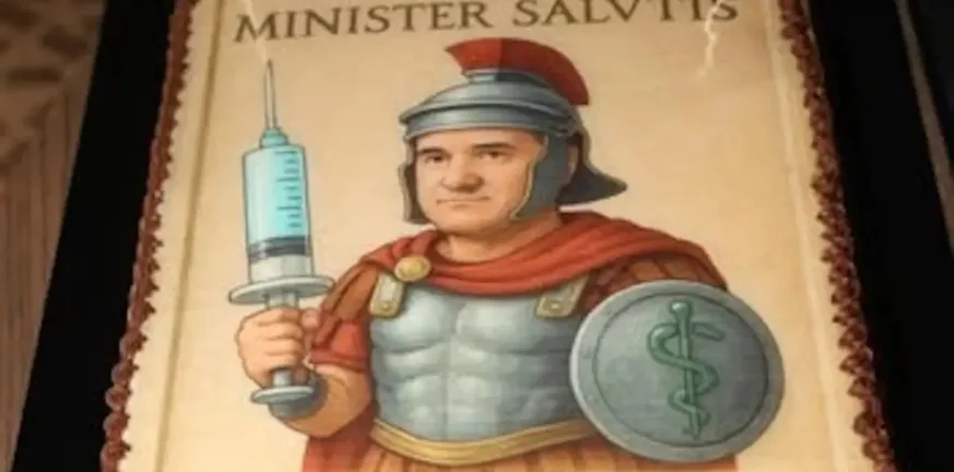 Η τούρτα-έκπληξη της Ευγενίας Μανωλίδου για τον Άδωνι Γεωργιάδη – «Ήρθα, είδα, εμβολίασα» με... πανοπλία και σύριγγα ΦΩΤΟ