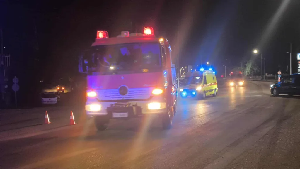 Ερμίτσα: Τροχαίο με σφοδρή σύγκρουση δύο αυτοκινήτων, ΦΩΤΟ