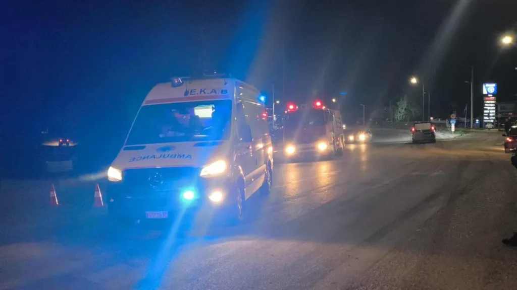 Ερμίτσα: Τροχαίο με σφοδρή σύγκρουση δύο αυτοκινήτων, ΦΩΤΟ