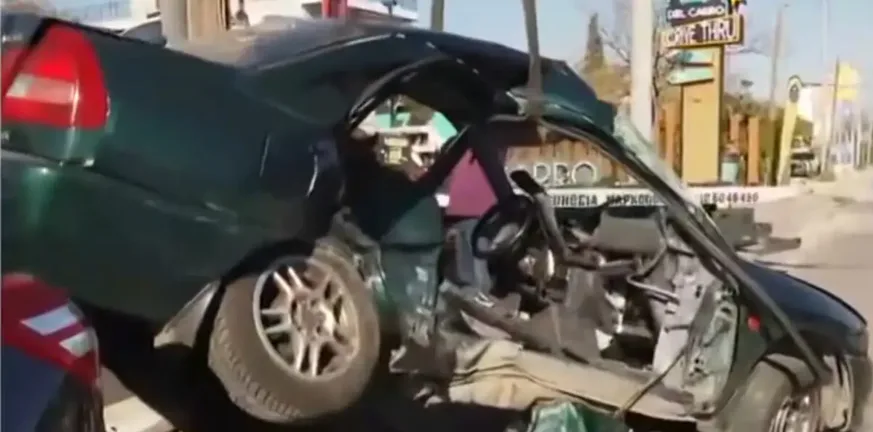 Σφοδρή σύγκρουση και δύο νεκροί σε πλαγιομετωπική στην Παιανία