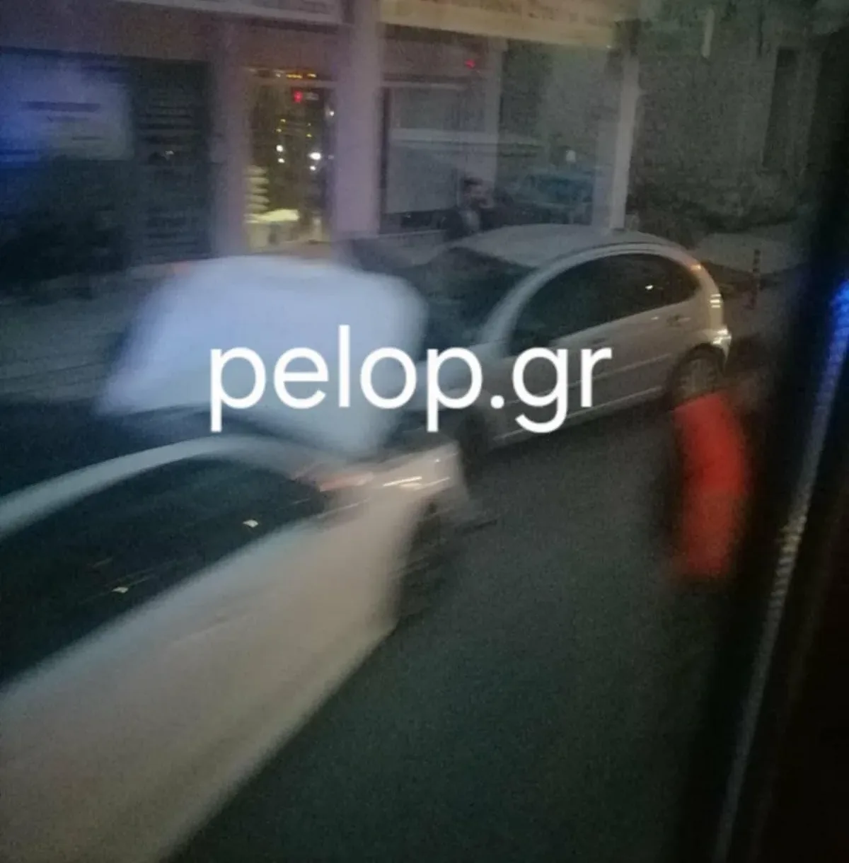 Πάτρα: Τροχαίο με δυο τραυματίες στα Βραχνέϊκα ΦΩΤΟ Πάτρα: Τροχαίο με δυο τραυματίες στα Βραχνέϊκα ΦΩΤΟ