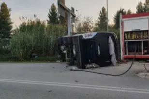 Το σκυλί που “έριξε” το πούλμαν: 14 τραυματίες στο Βελεστίνο - Ο οδηγός απέφυγε το ζώο και βγήκε από τον δρόμο