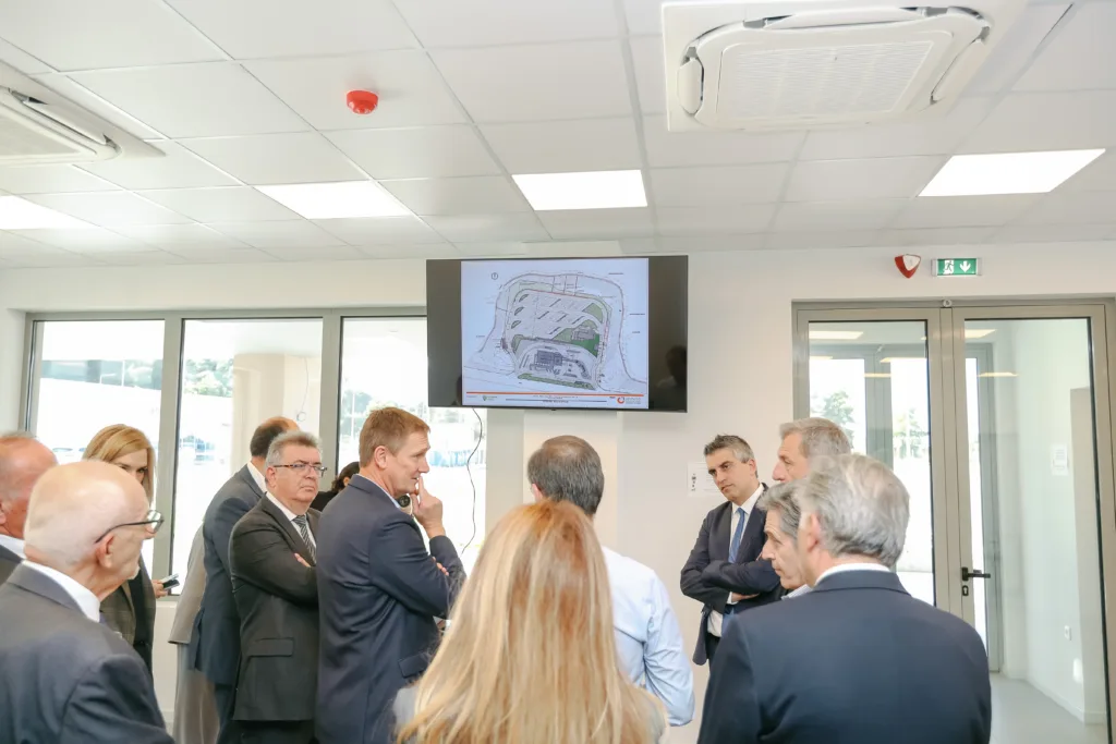 Ολύμπια Οδός: Σταθμός εξυπηρέτησης βαρέων οχημάτων στην Ακράτα ΦΩΤΟ - ΒΙΝΤΕΟ