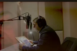 Αλέξης Τσίπρας: Ηχογράφησε το βιβλίο «Ιθάκη» σε audiobook ΒΙΝΤΕΟ