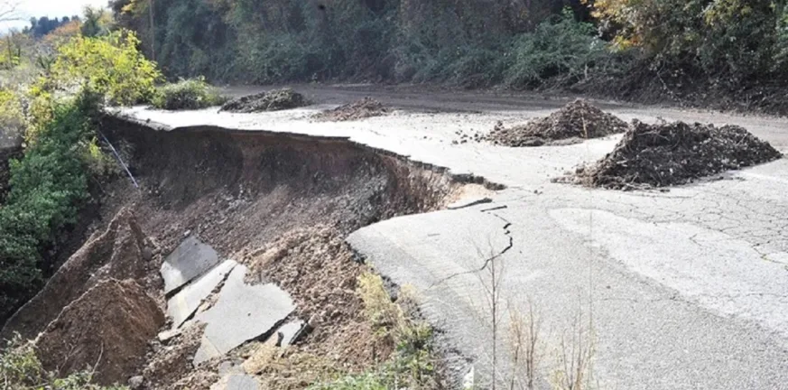 Σφοδρές καταστροφές στα Τζουμέρκα: Αυτοψία Δήμα με εικόνες πλήρους διάλυσης σε υποδομές και οδικό δίκτυο ΦΩΤΟ-ΒΙΝΤΕΟ