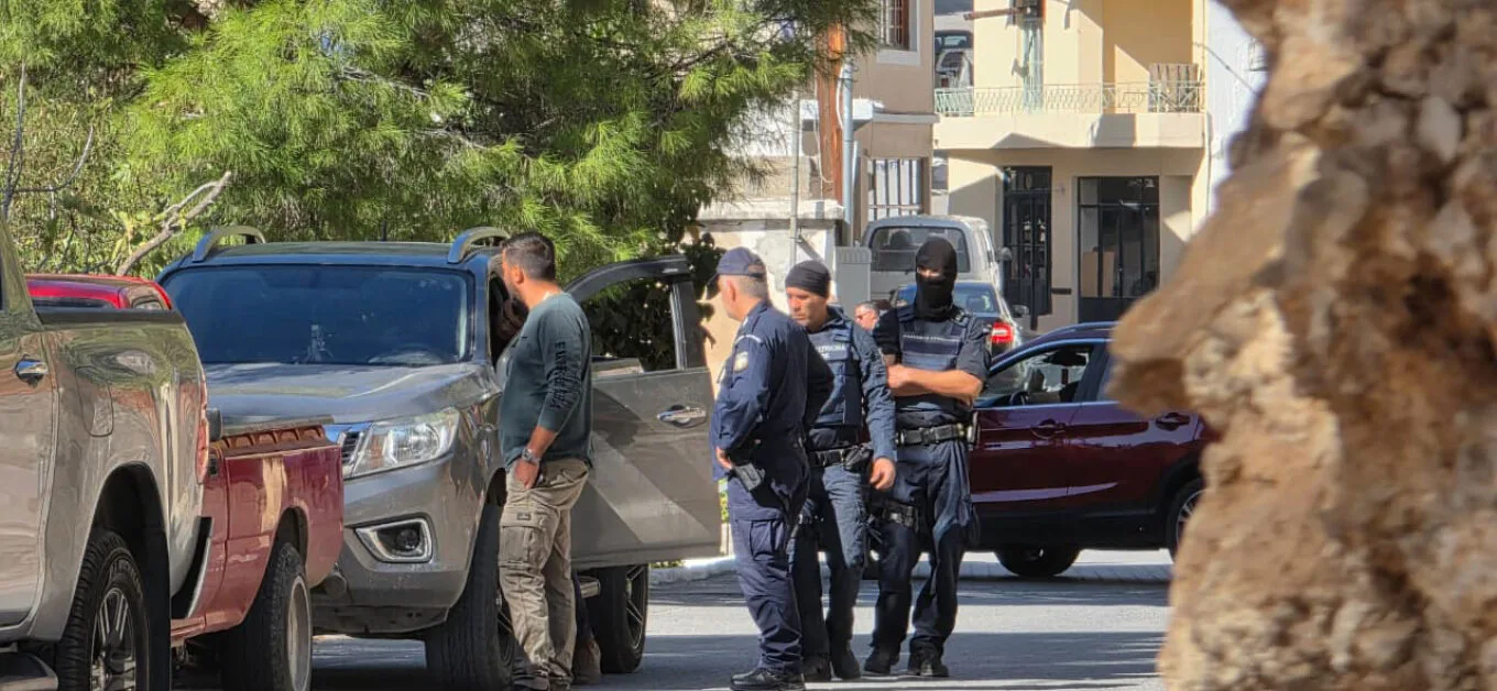 Έτσι έφτασαν οι Αρχές στα ίχνη των φυγάδων αδελφών του μακελειού στα Βορίζια Έτσι έφτασαν οι Αρχές στα ίχνη των φυγάδων αδελφών του μακελειού στα Βορίζια