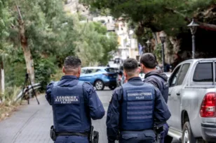 Οκτώ «σασμοί» δεν έφτασαν: Στο κόκκινο η βεντέτα στα Βορίζια, η ΕΛ.ΑΣ. χτενίζει τον Ψηλορείτη για όπλα