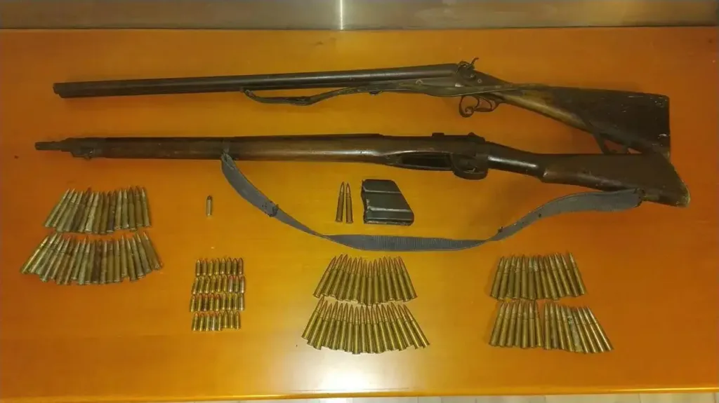 Σαρωτικές έρευνες στα Βορίζια: 48 σπίτια και 21 μαντριά στο μικροσκόπιο - 7 συλλήψεις και δεκάδες προσαγωγές για το μακελειό ΦΩΤΟ