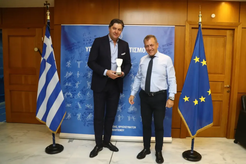 Μποντιρόγκα: Από τον Μητσοτάκη στον Βρούτση! ΦΩΤΟ