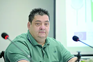 Αντώνης Χαροκόπος: Υπάρχουν και σήμερα «φυλακισμένα» ΑμεΑ – 31 χρόνια στο αναπηρικό κίνημα, 25 στην τοπική αυτοδιοίκηση –