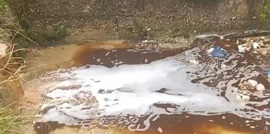 Πάτρα: Η Ξερόλακκα ξανά στο μικροσκόπιο - Ανησυχία για τα καφέ ιζήματα στον ποταμό Μείλιχο