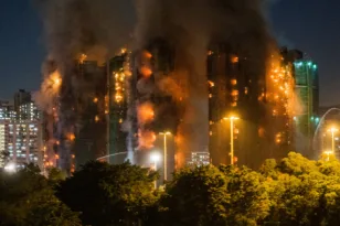 Χονγκ Κονγκ: 36 νεκροί και 279 αγνοούμενοι μετά την φωτιά στους ουρανοξύστες