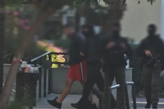 «Οι παπάδες έπαιρναν κλαίγοντας τηλέφωνο και ζητούσαν κοκαΐνη», αποκαλύψεις στην υπόθεση με τους ρασοφόρους-youtuber