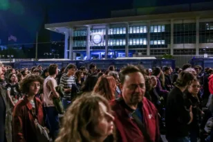 Πολυτεχνείο: Πάνω από 15.000 διαδηλωτές, ειρηνικά ολοκληρώθηκε η πορεία