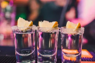 Ηράκλειο: Στο νοσοκομείο 17χρονος από μέθη σε σχολική εκδρομή - Τρεις συλλήψεις