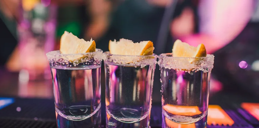 Ηράκλειο: Στο νοσοκομείο 17χρονος από μέθη σε σχολική εκδρομή - Τρεις συλλήψεις