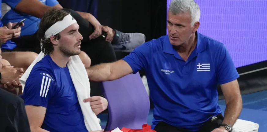 Ο πατέρας Τσιτσιπάς υποστήριξε ότι εκείνος οδηγούσε με 213 χλμ. την Lotus