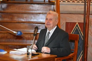 Πέθανε ο εμβληματικός Στέφανος Χατζηγιάννης